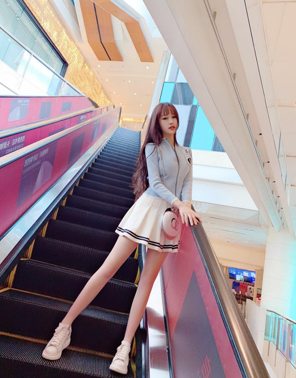 纽约伴游模特预约